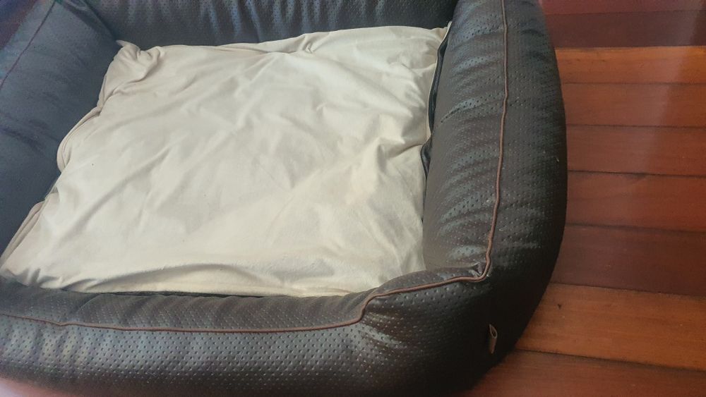 Cama para cão grande 50€