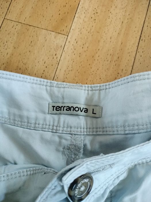 Krótkie spodenki L