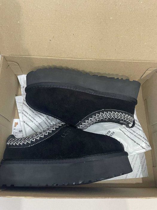 Ugg TAZZ Platform Black чорні угг на хутрі 38р 24см