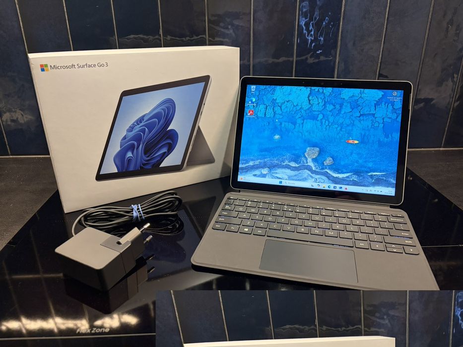 Tablet, laptop Microsoft Surface Go 3 srebrny jak nowy, oryginalna klawiatura