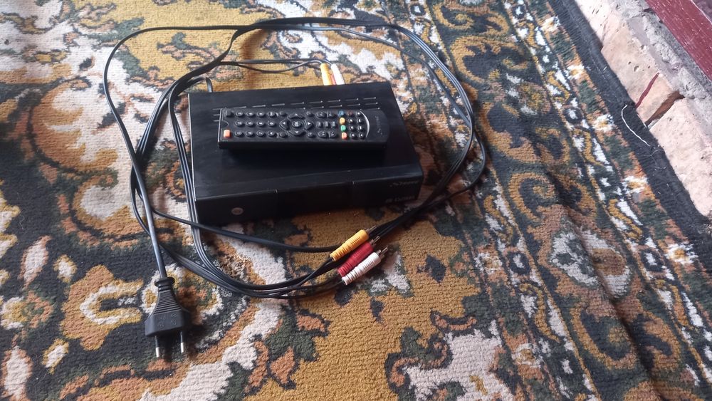 приставка т2 бу продам