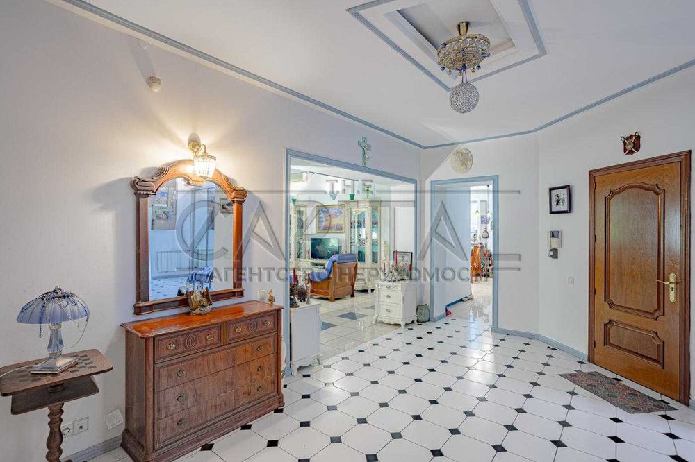 Терміново! Продаж будинку, 400м2, 12 сот. ділянка, Гнідин