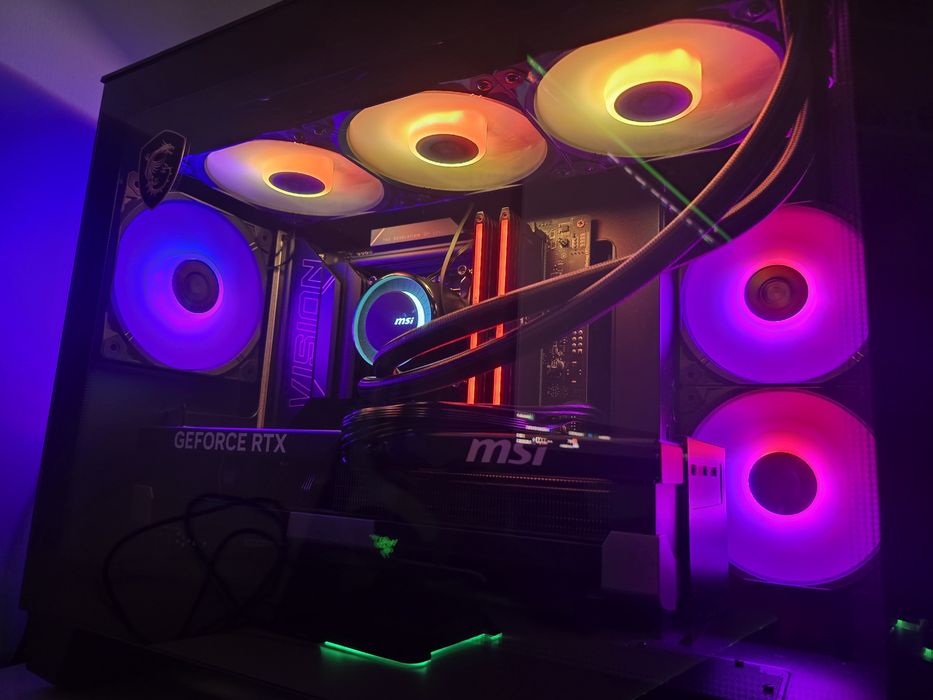Torre/Desktop 5090 Gaming TOPO ABSOLUTO NOVA/MSI MEG Vision X AI !