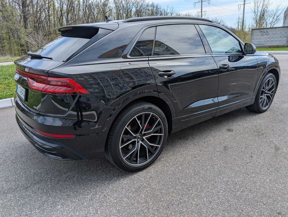 Audi Q8 Premium Plus S-line 2020 рік