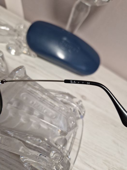 Дитячі сонцезахисні окуляри Ray Ban original.