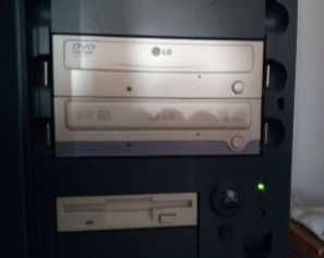 Monitor LG Flatron 1919
Drive de disquetes - ver oferta