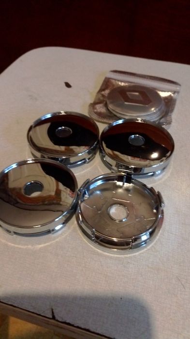 Колпачки дисков Рено