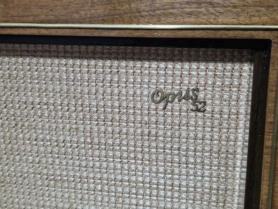 Rádio antigo reparado Telefunken