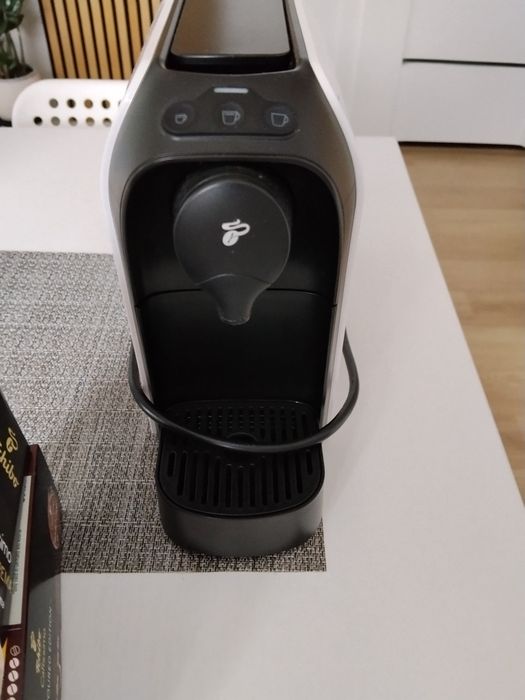 Tchibo Cafissimo Easy Ekspres do Kawy, Biały, 1250W 240V