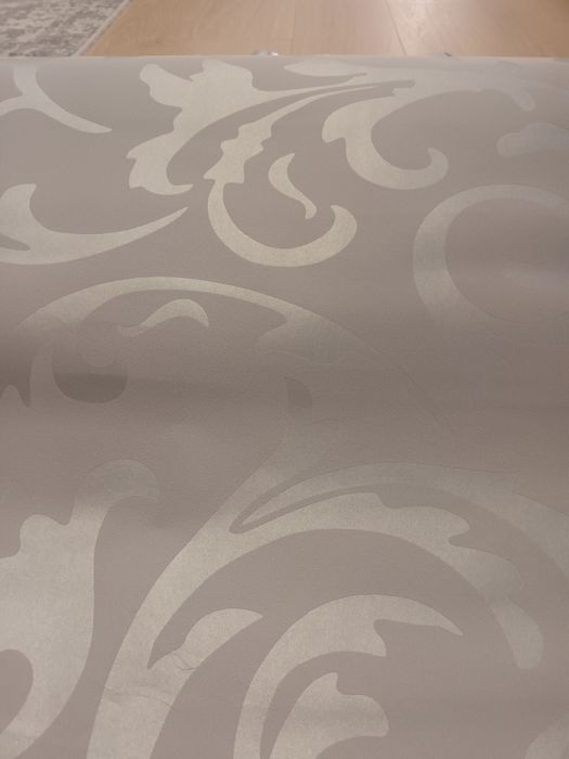 Papel de parede cinza e prata