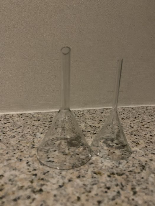 Lejek laboratoryjny  szklany NOWY