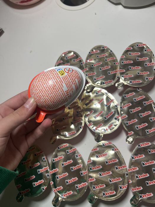 Kinder joy - chocolate SELADO