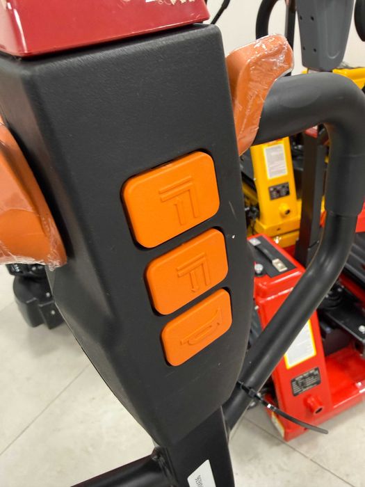 PALECIAK ELEKTRYCZNY HELI Wózek paletowy elektryczny 1500/ 2000kg 30Ah
