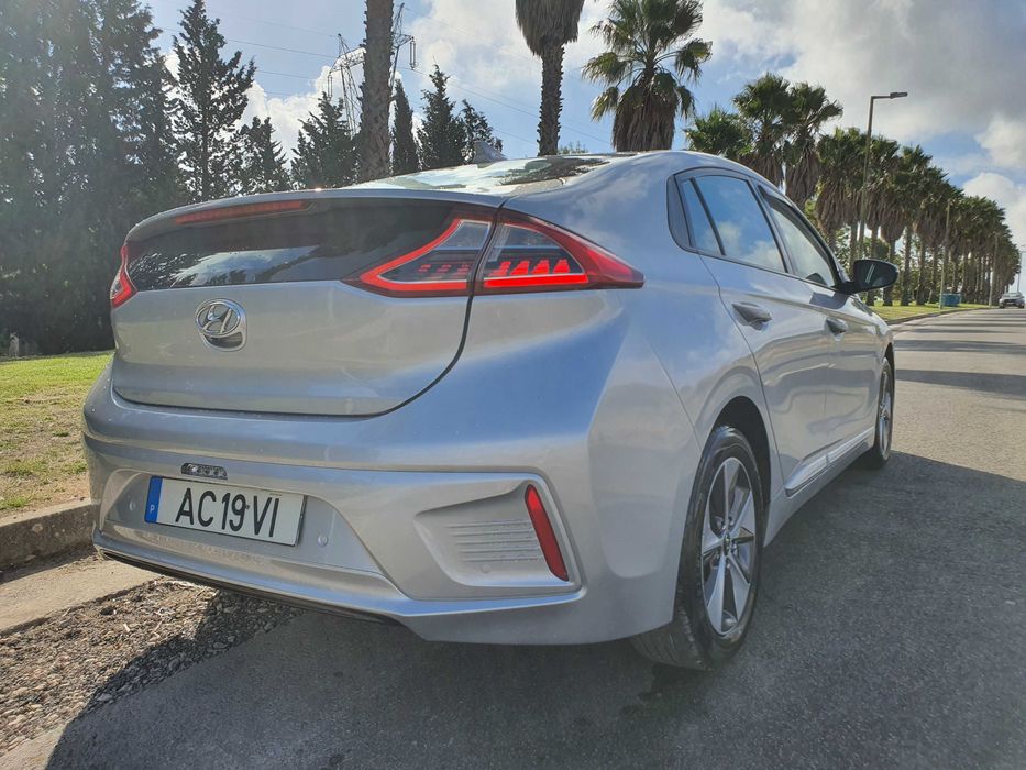 Hyundai Ioniq 28kWh (240km autonomia)