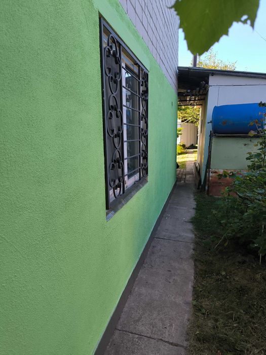 Доглянута дача під житло