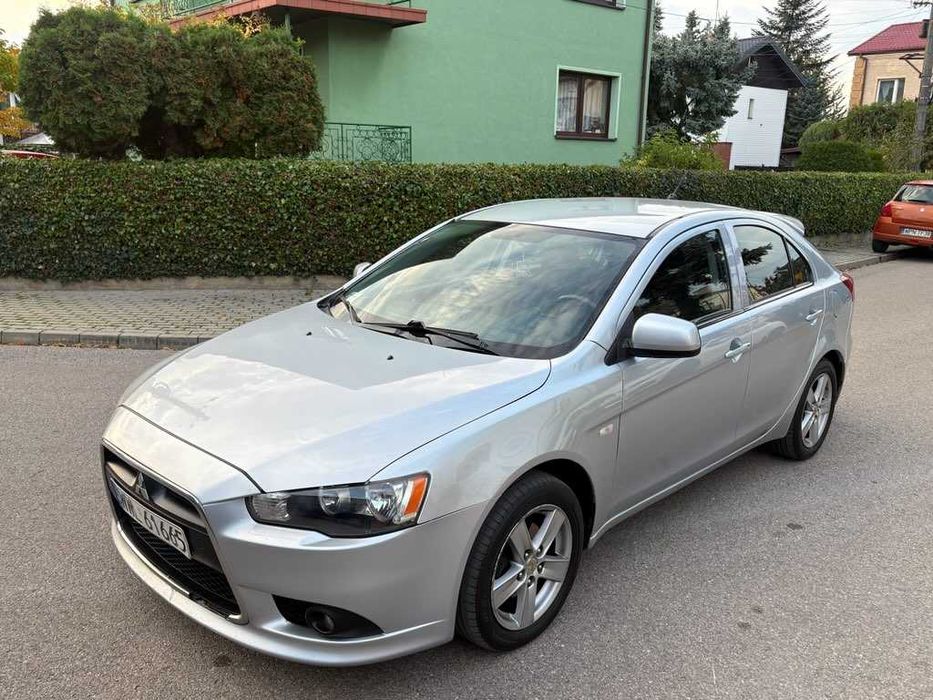 Mitsubishi Lancer