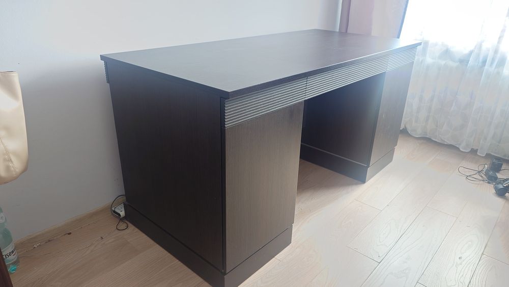 Eleganckie biurko gabinetowe VOX CLASSIC