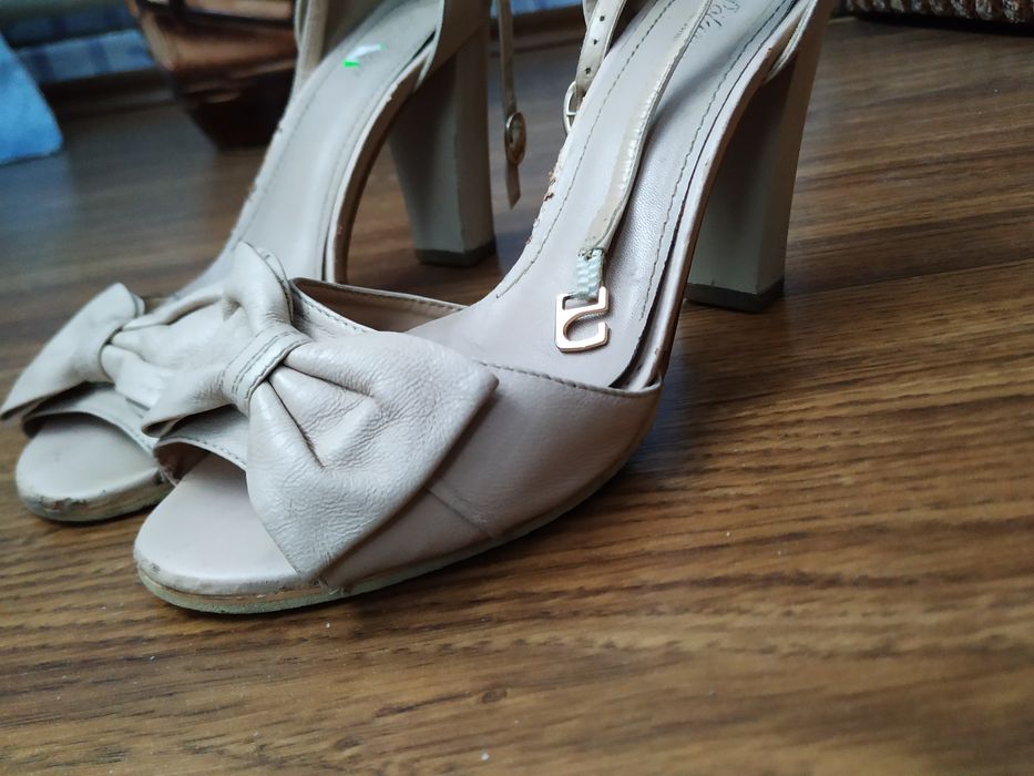 Продам кожаные туфли