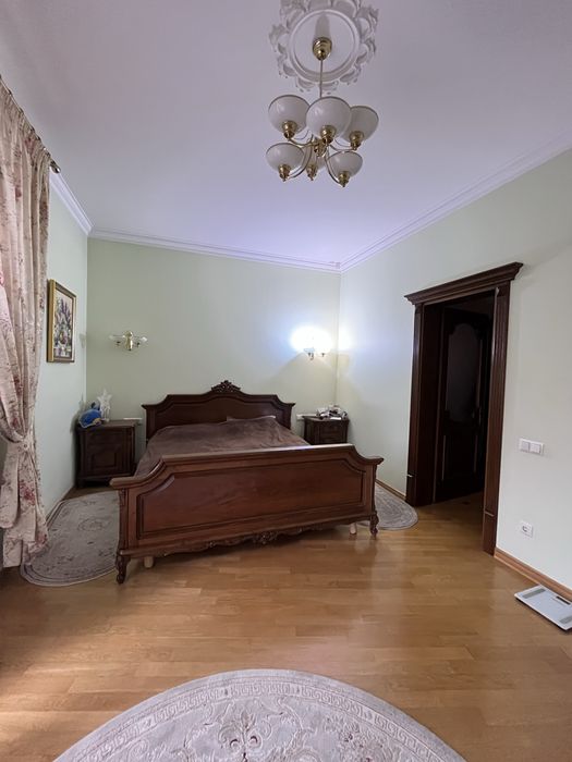 Авторський Будинок з Басейном та Укриттям - район Кварцу