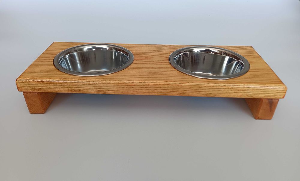 Stojak na miski dla psa lub kota 2 x 0,22 l