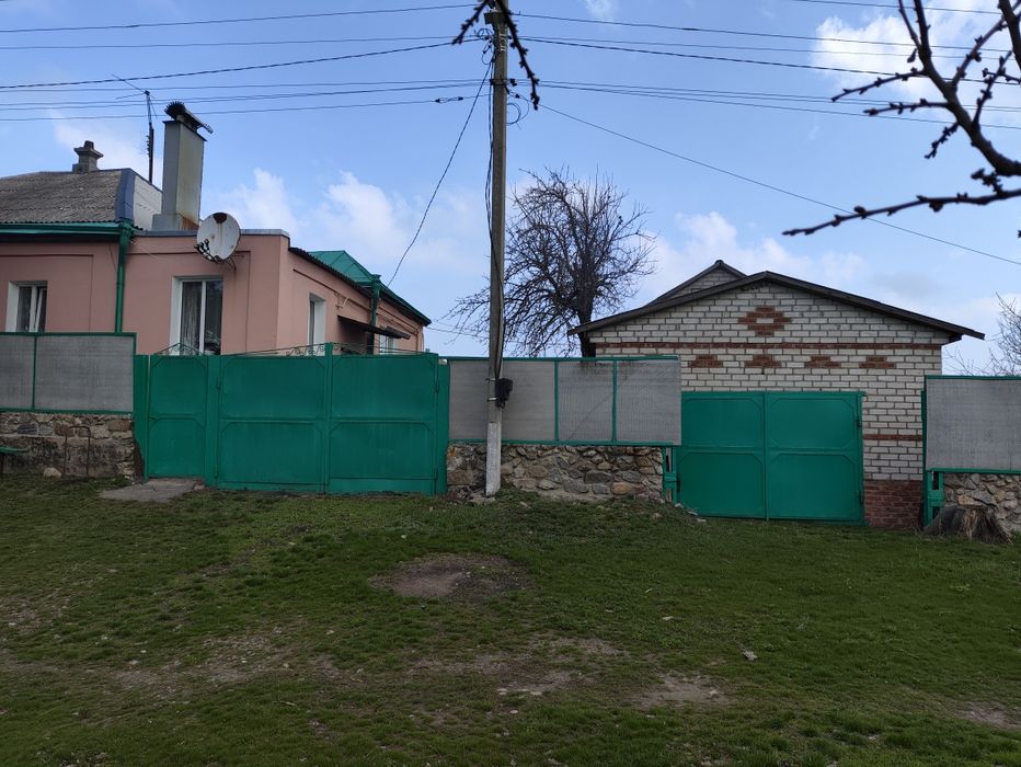 Хозяйка, продам добротный дом с хоз.постройками