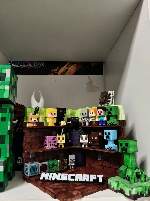 Стенд для фігурок Minecraft KinderJoy
