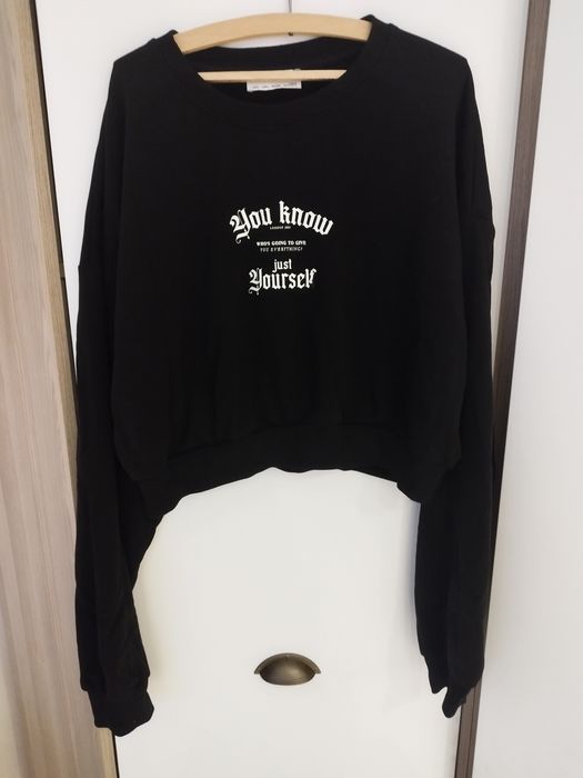 Krótka bluza r. L Bershka