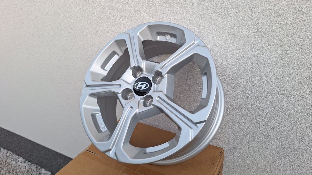Okazja Nowe Alufelgi 4x100 R15 Hyundai i10 i20 Kia Rio Stonic Toyota