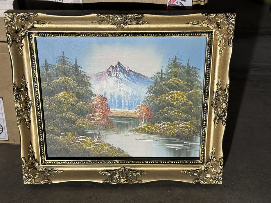 Vendo varios quadros