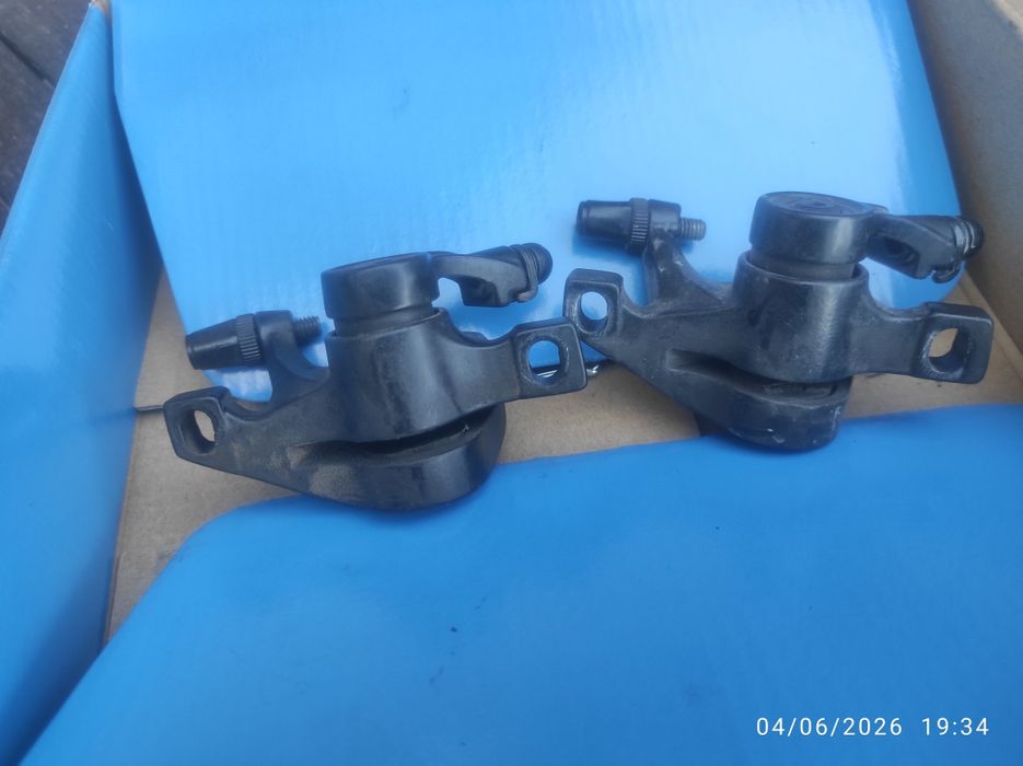 Manípulos Shimano + pinças travão disco