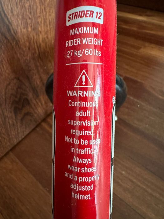 Strider 12 Max (vermelho)