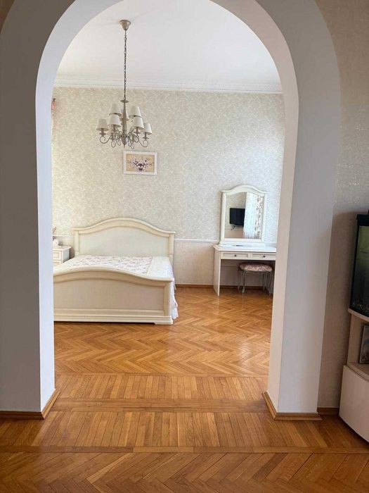 продам дом 540 м2 г.Днепр правый берег