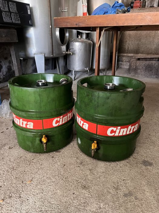 Vendo cubas em inox e reforçadas a borracha