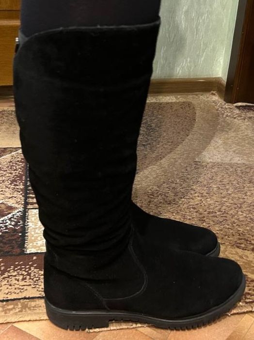 Замшеві зимові чобітки