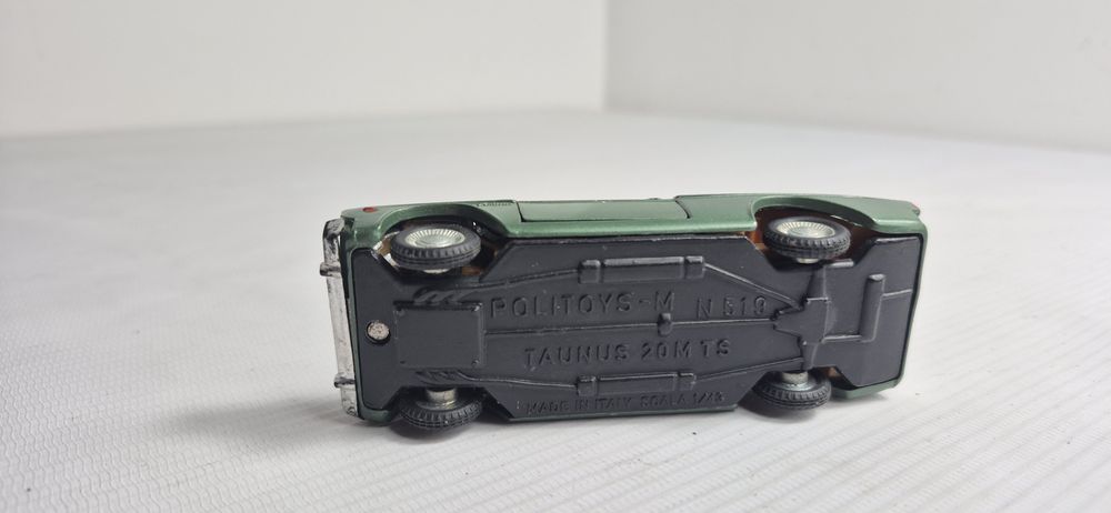 Klasyk Kolekcjonerski: Politoys-M N.519 – Ford Taunus 20M TS