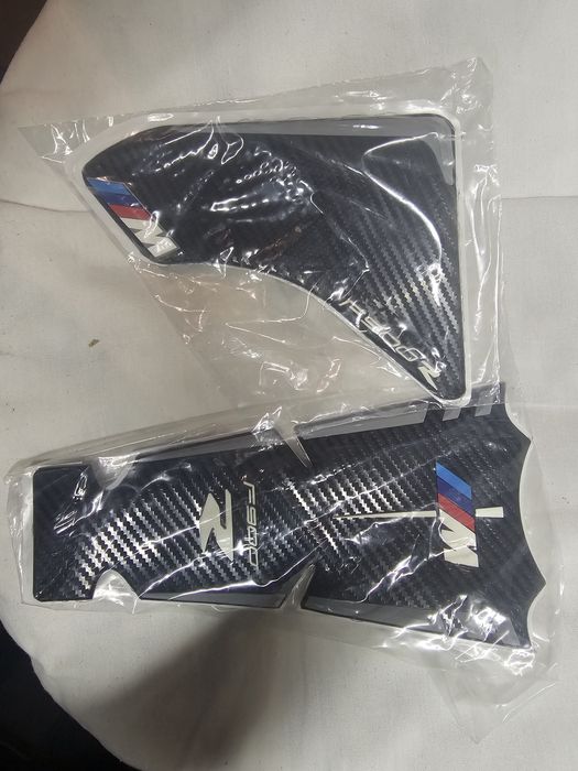 Boczna nakładka na zbiornik paliwa do motocykli F90OR F 900 R F900