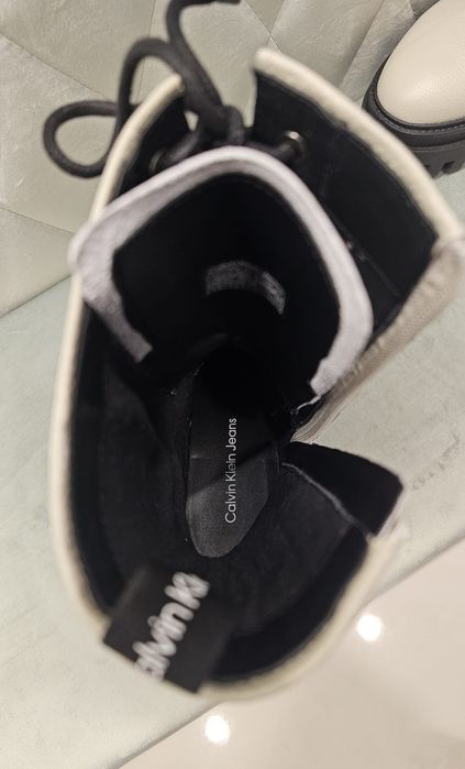 Botki Calvin Klein nowe 39