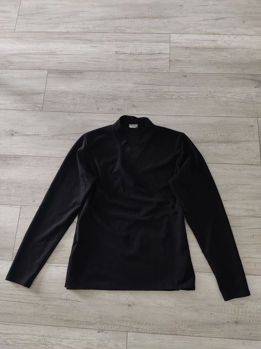 Czarna bluzka z długim rękawem Pakuten M