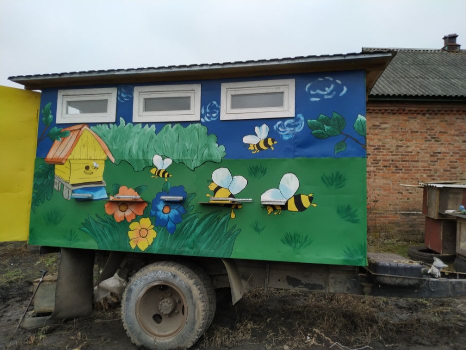 Пчелиный павильон , прицеп для пчел