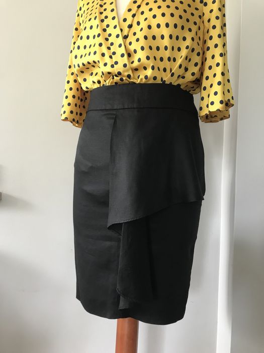 Zara czarna falbana baskinka len 36