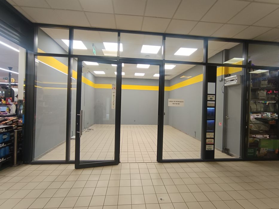Lokal użytkowy 30m, w pasażu handlowym przy Biedronce  do wynajecia