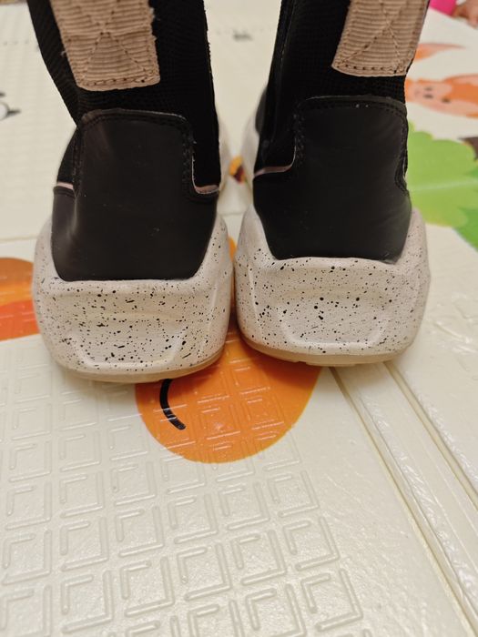 Кроссовки высокие Zara