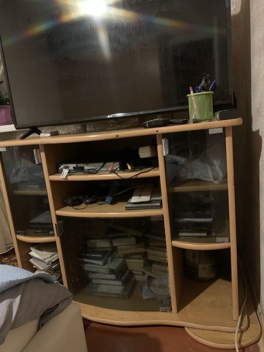 Тумба, подставка под телевизор