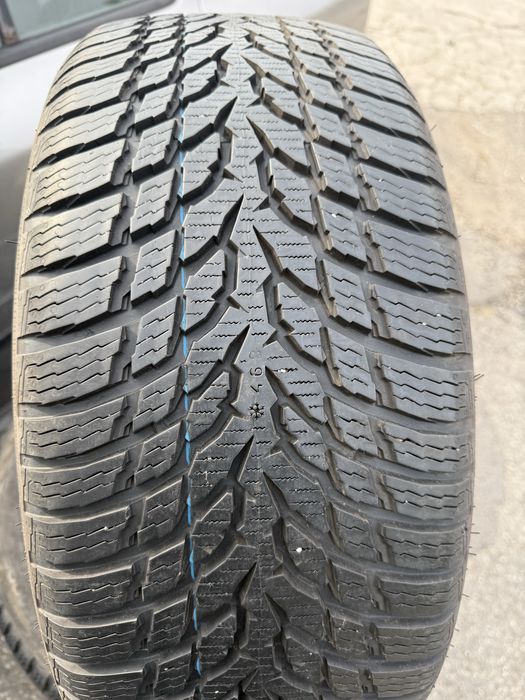 225/45/18 Nokian WR Snowproof