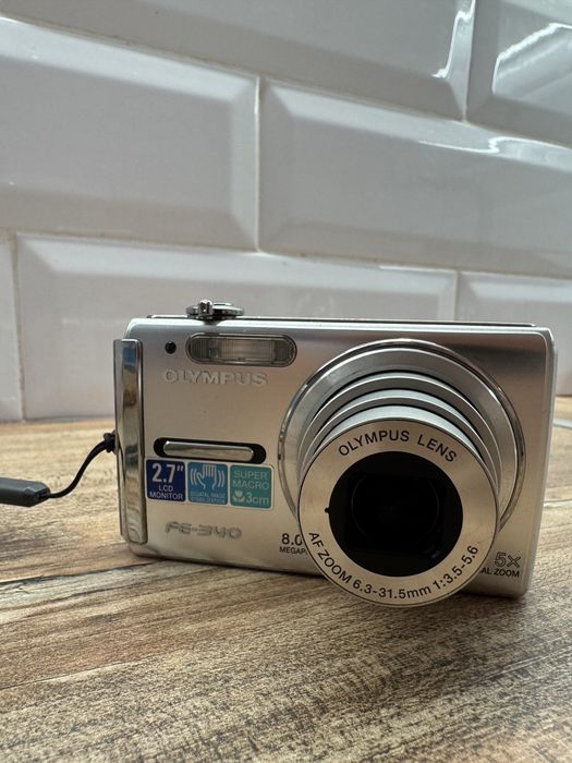 Продам цифровий фотоаппарат OLIMPUS FE-340