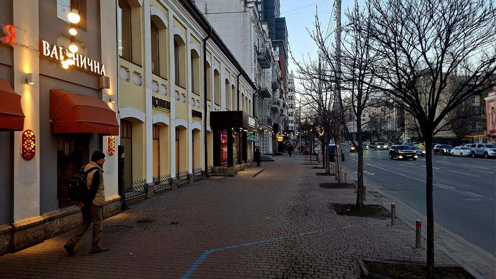 Продам 3кім.к Київ Центр Антоновича Метро"Олімпійська"-2хв! ремонт