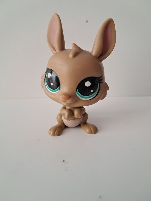 Littlest pet shop lps