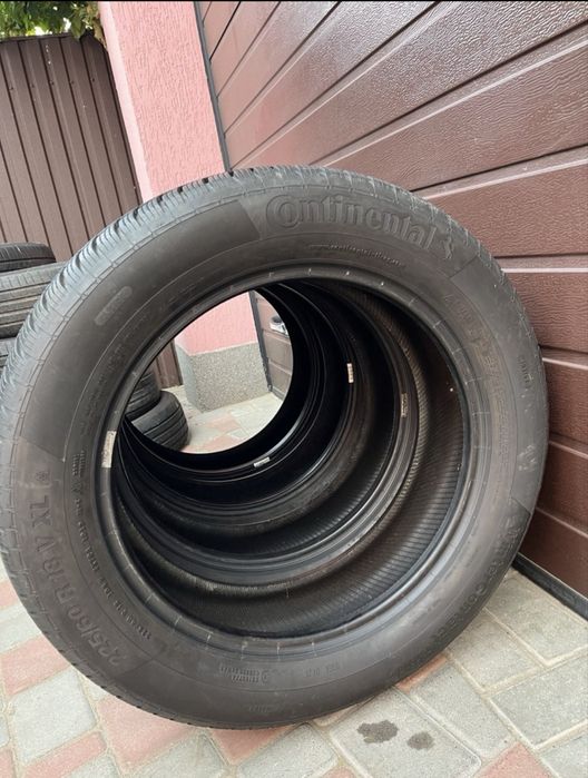 Шини “Contenintal” 225/60/R18
