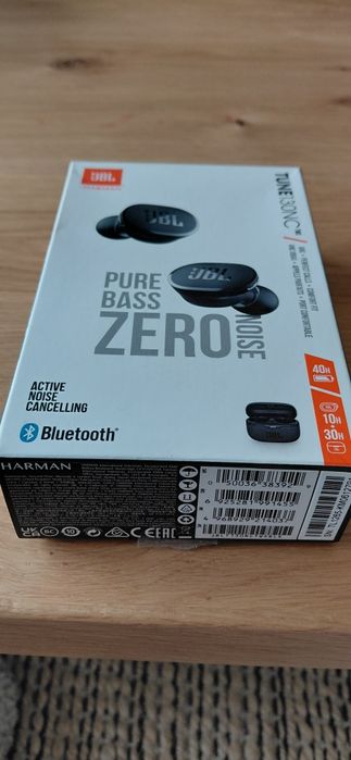 Auriculares JBL Tune 130NC. Novos.