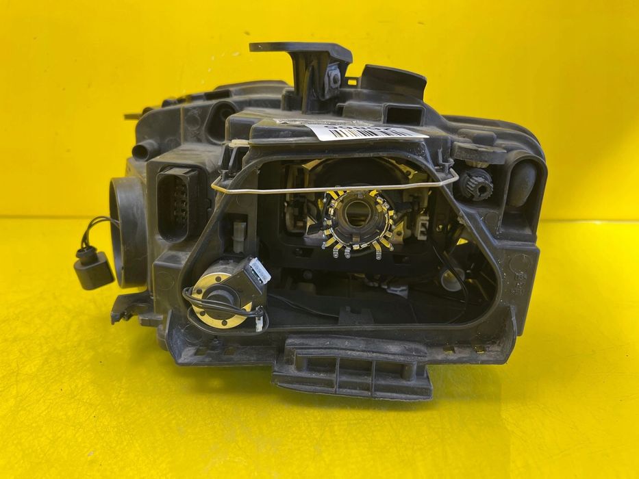 lampa prawa audi a5 8t 07-11 xenon 8t0941004ak